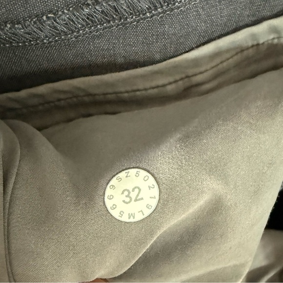 Lululemon Men's ABC PANTS CLASSIC Warpstreme Obsidian Blue Size 32 - Picture 3 of 9